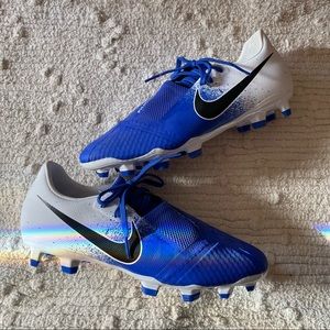 Nike Skin Phantom Soccer Cleats